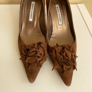Manolo Blahnik Brown Suede Pumps